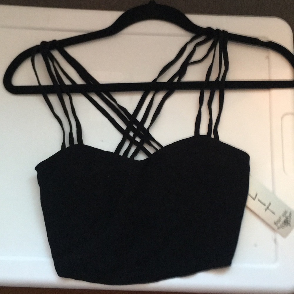 Crop top
